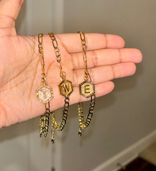 Initial anklet